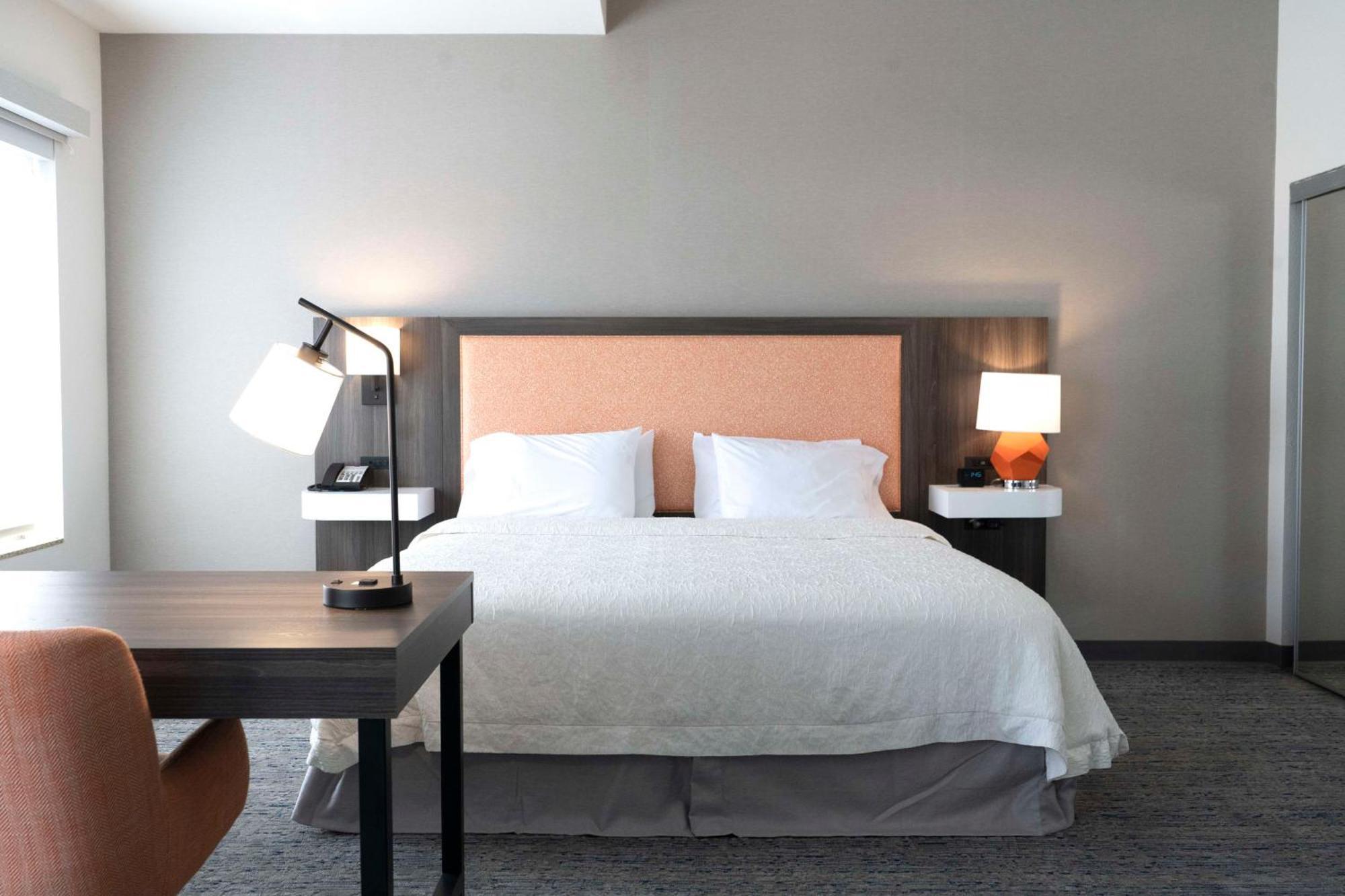 Hampton & Seal 3* Seal Beach