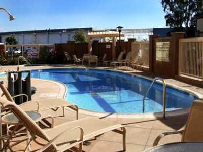Hampton & Seal Hotel 3*