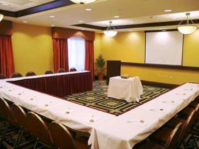 Hampton & Seal Hotel 3*