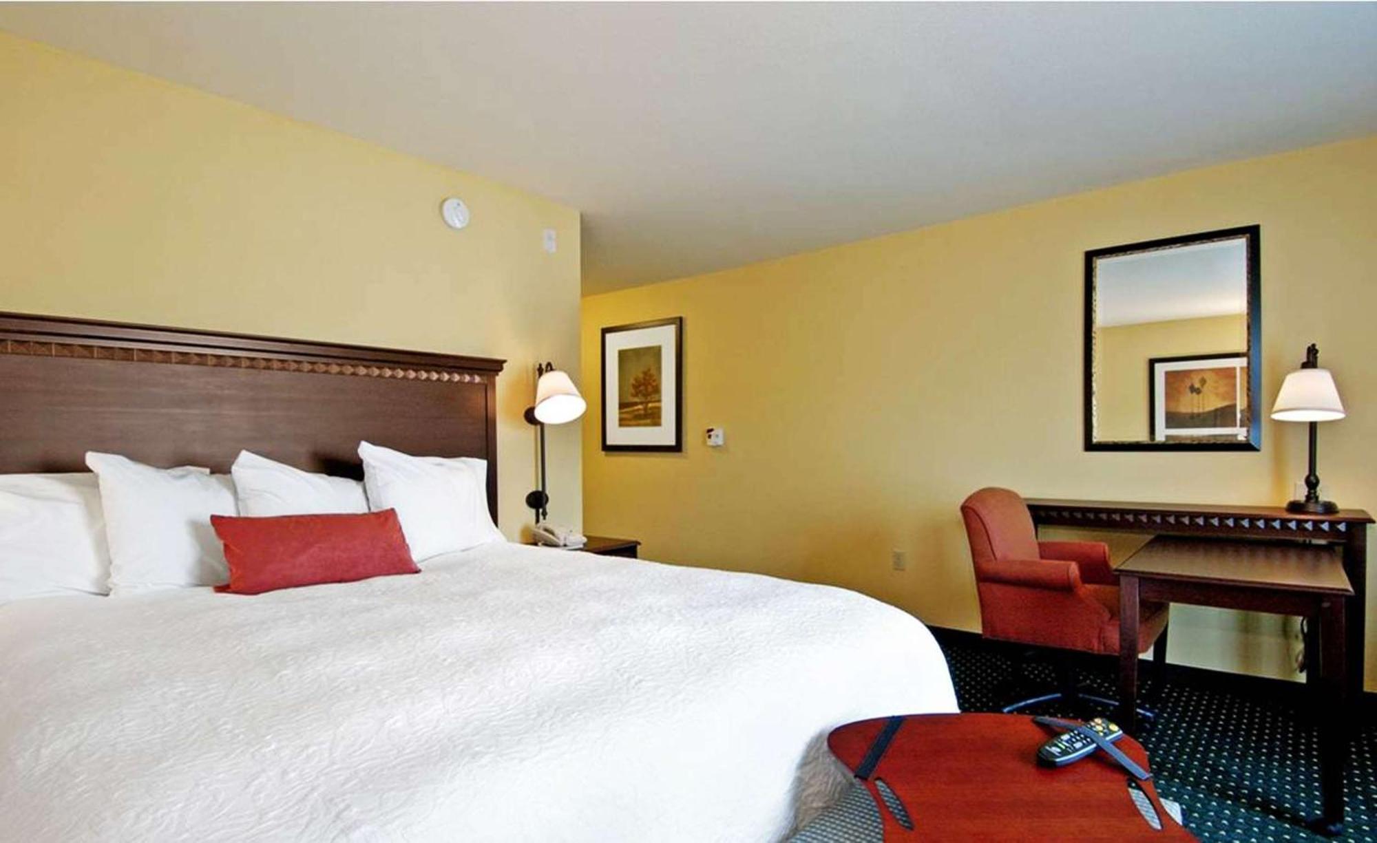 Hampton & Seal Hotel Seal Beach